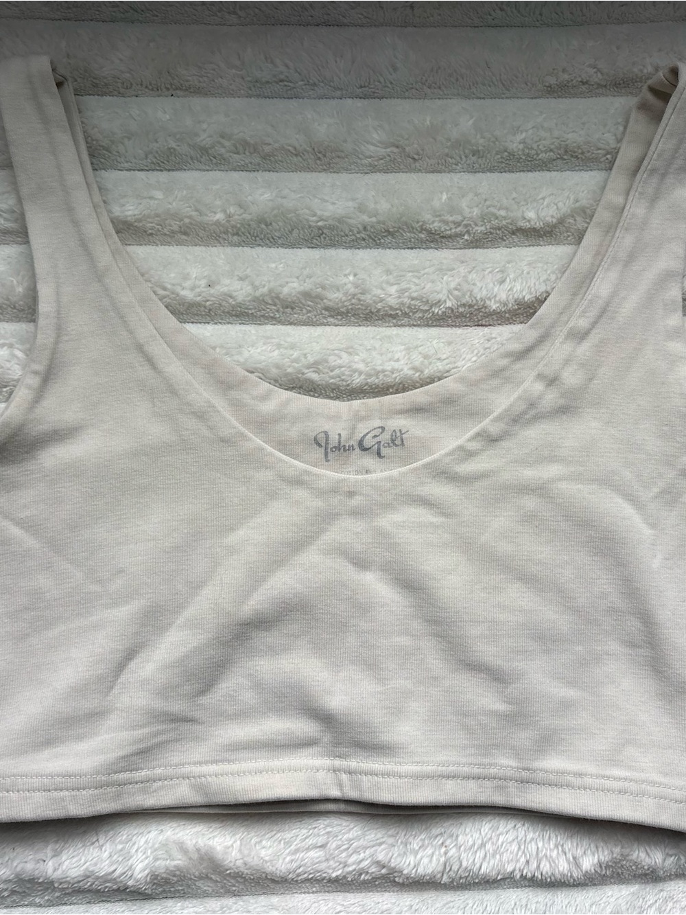 Brandy Melville/John Galt Cream Scoop Neck Cropped Tank